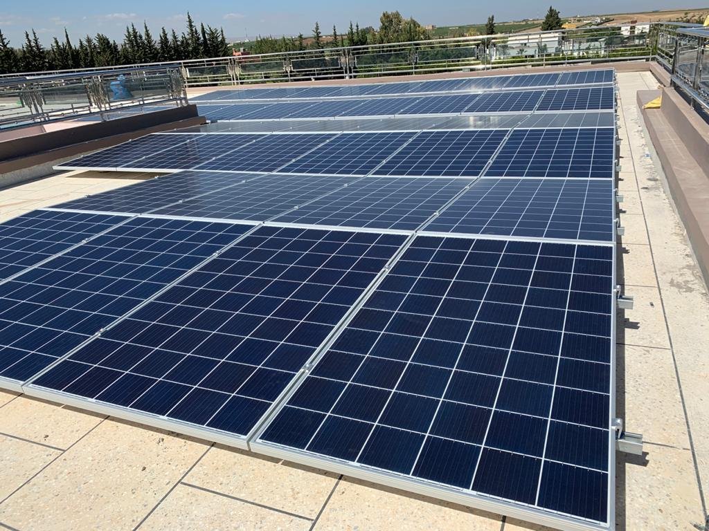 Installation de panneaux photovoltaïques